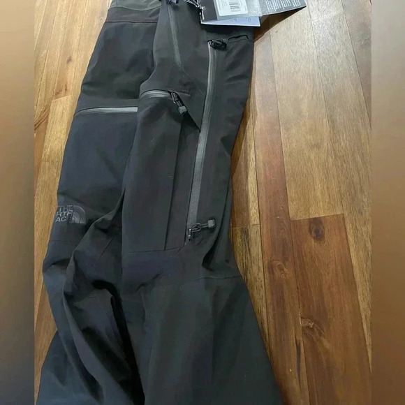 The North Face steep series Women’s A-Cad FUTURELIGHT Bibs black small - Picture 11 of 15